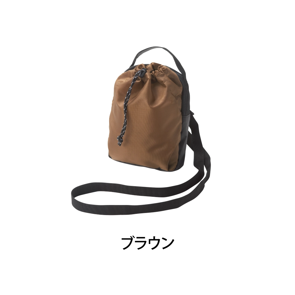 ボトルも入るショルダーバッグ