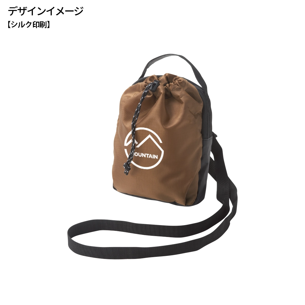 ボトルも入るショルダーバッグ