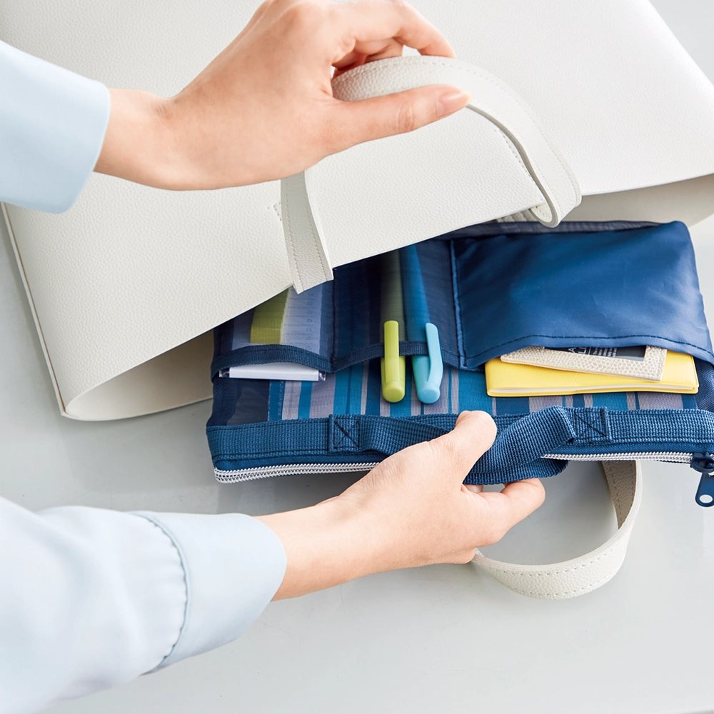 中身が見えるハードメッシュバッグ