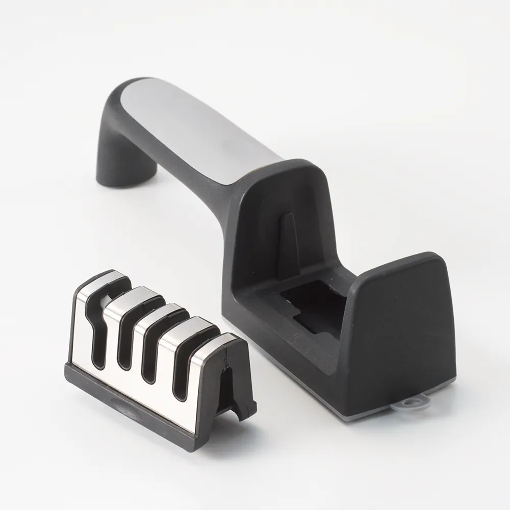 ハサミも研げる4連式シャープナー