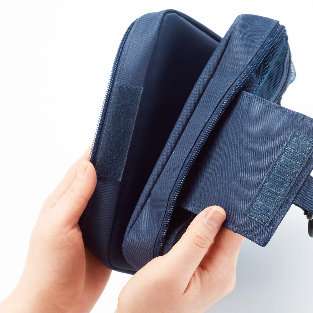 パッと開く！どこでもつり下げ収納ポーチ