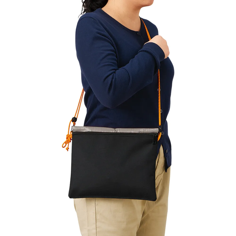 防災緊急10点セット　シートインサコッシュタイプ　ブラック