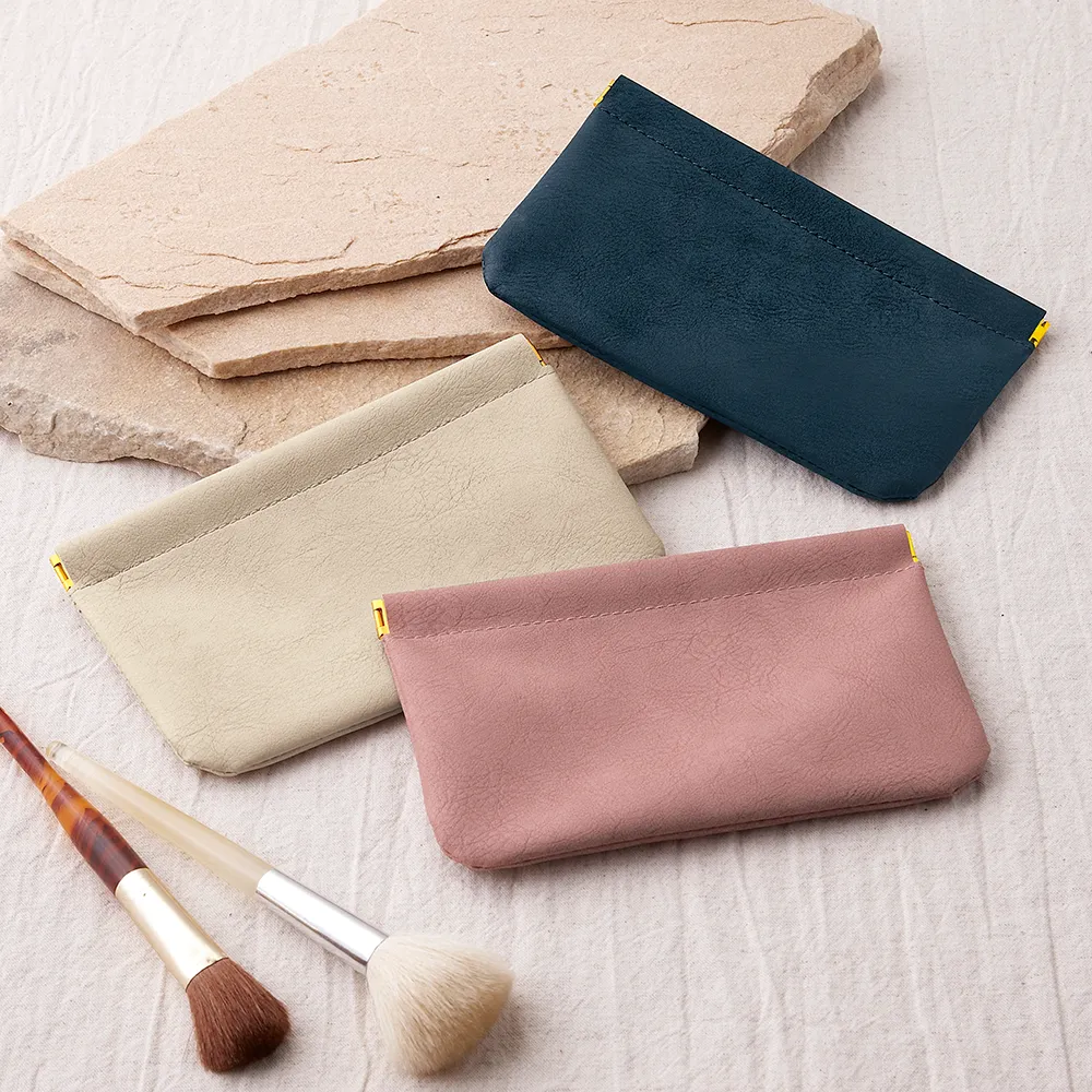 ヴェアリー・イージーオープンスリムポーチ