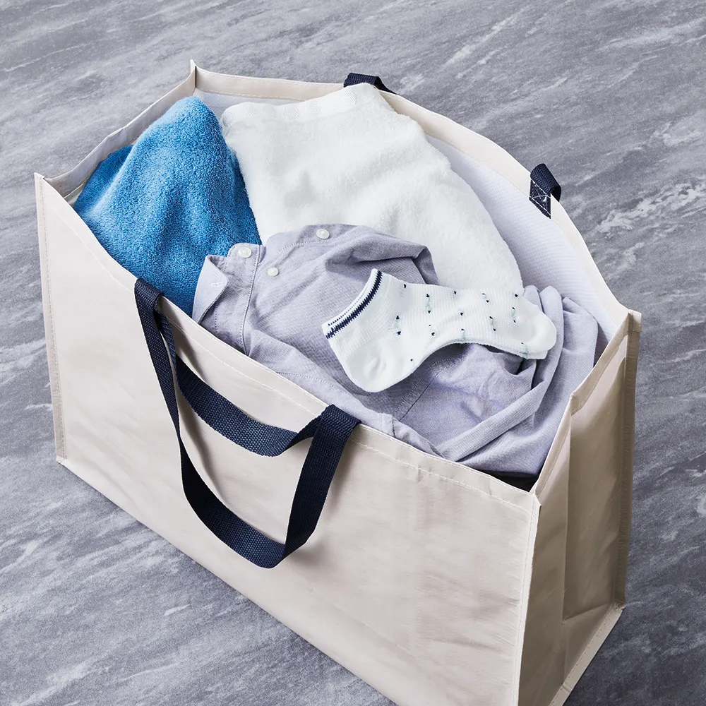 容量たっぷり！ 2WAYスクエアバッグ